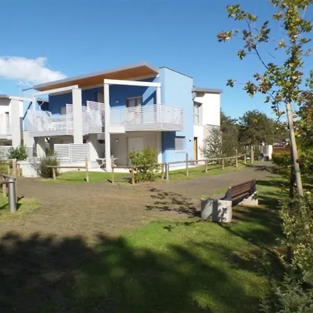 Apartment Lovely Surrounded By Greenery In Bibione